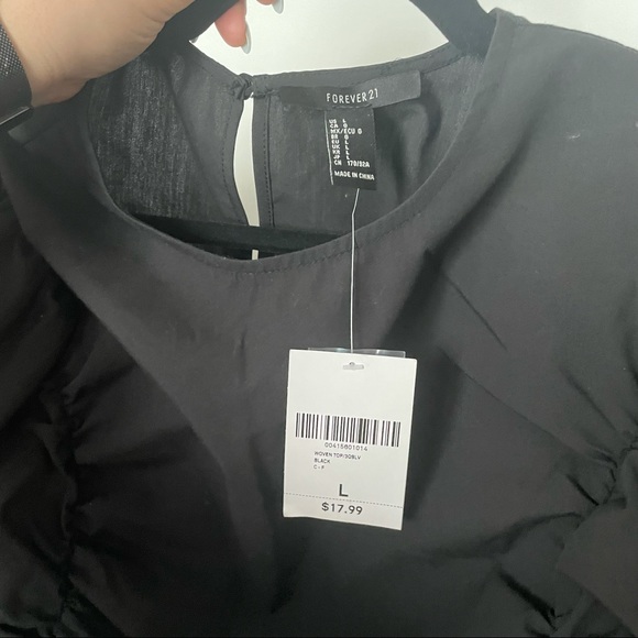 Forever 21 Long Sleeve Crop Top with Ruching - Picture 3 of 5